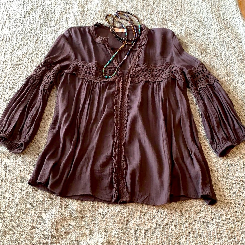 Solitaire bohemian peasant shirt